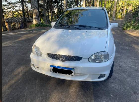 CHEVROLET CORSA 1.0 MPFI MILENIUM 8V GASOLINA 4P MANUAL CHEVROLET CORSA 1.0 MPFI MILENIUM 8V GASOLINA 4P MANUAL